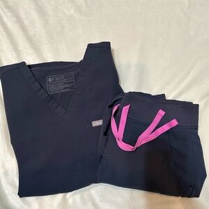 Figs Women's night sky scrub set with Pink Drawstring